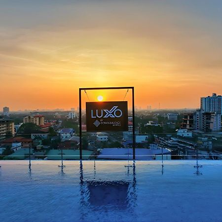 Отель Luxo Коччи Экстерьер фото